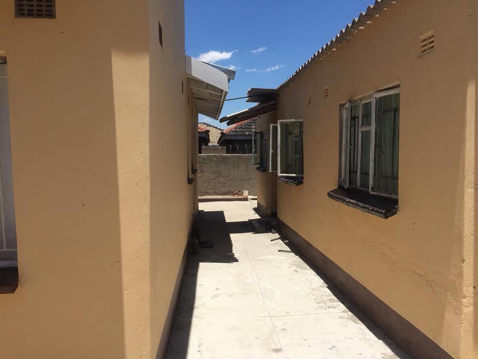Waterfalls Mainway Meadows Harare House For Sale SAVEMARI