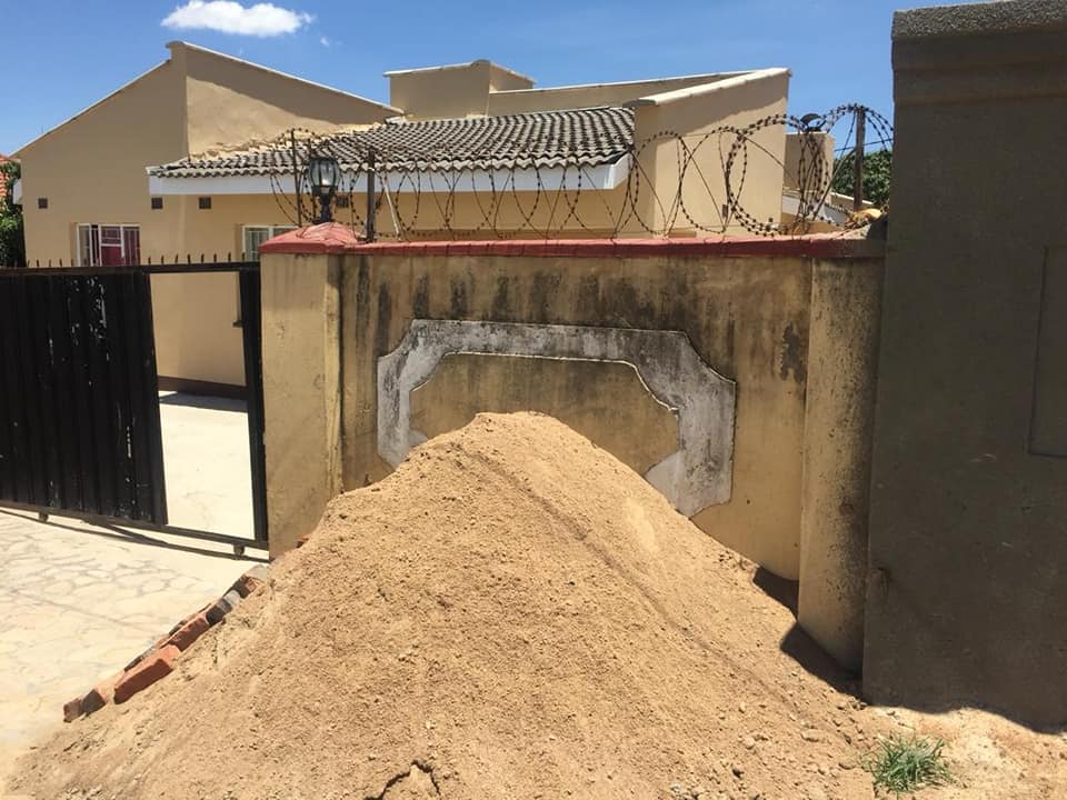 Waterfalls Mainway Meadows Harare House For Sale SAVEMARI