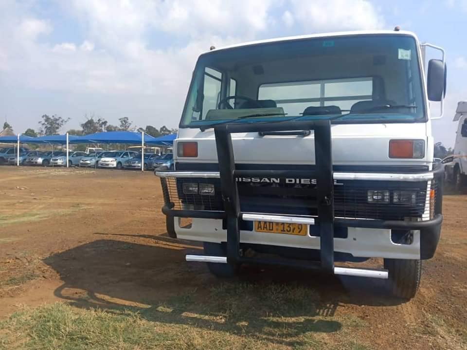 Nissan UD CPB12 Clean Commercial Truck For Sale SAVEMARI